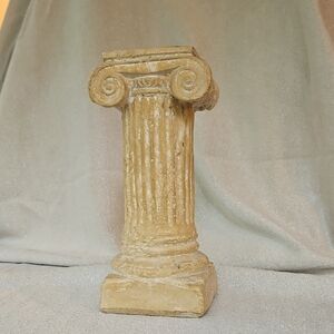 Classic Column Candle Holder